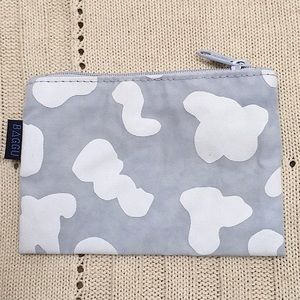 BAGGU Mini Flat pouch bag case in Cloud like print
